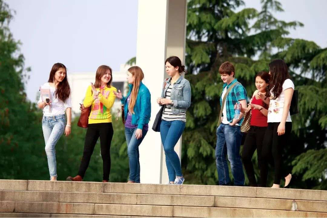 上海大学：中国大陆