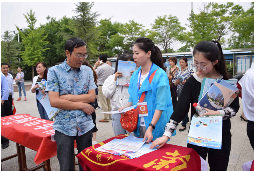 省内和省外读大学哪个好，一做对比差距很大，心里普遍没有安全感