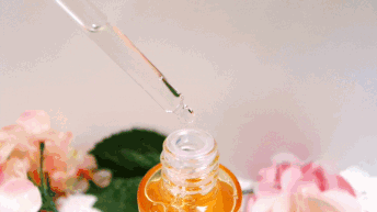 99%的女孩都不知道，过期了的化妆品到底该怎么用？