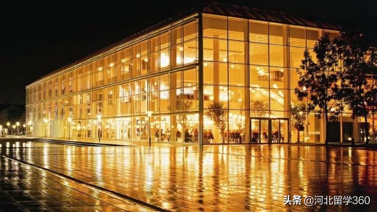 童话王国——丹麦奥胡斯大学的独特魅力