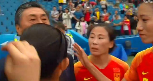 《新闻联播》聚焦中国女足晋级世界杯16强！两关键点振奋人心