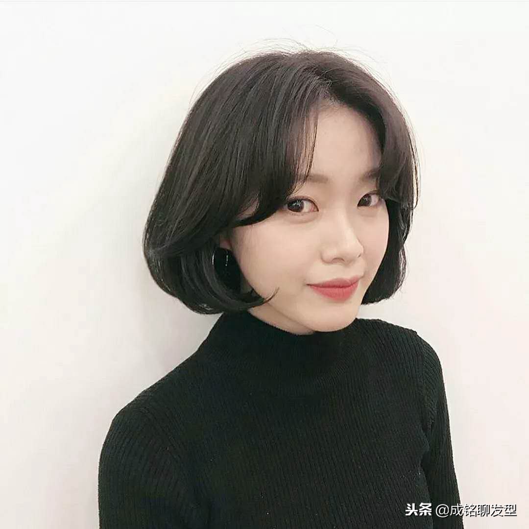 内扣发型要想持久漂亮，就需要学会一个简单的手法