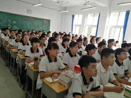 河北2所私立中学被严惩，损失上亿元学费，家长还是很担心