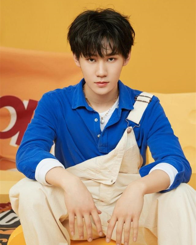 张真源化身中戏宣传小能手：受过很多委屈的少年，凭实力逆袭了