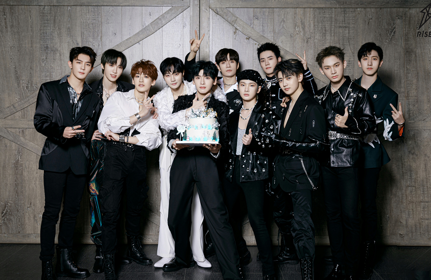 r1se解散进入倒计时,全员换上挥手告别头像,图片放大后又破防了