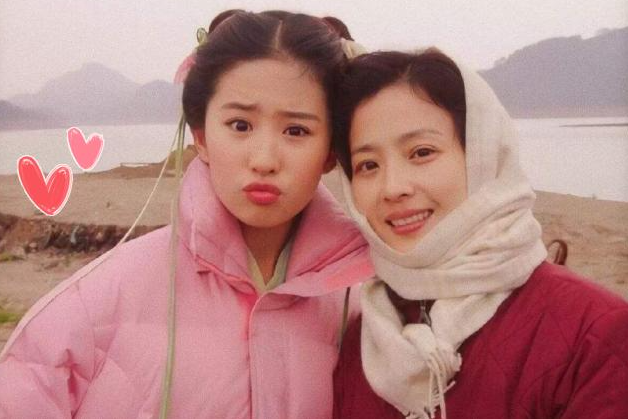 漂亮妈妈偏爱女儿？揭秘外貌与生育选择的神秘关联