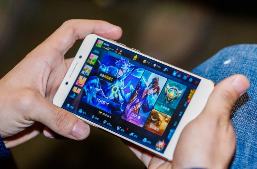 “985废物”现象惹人关注，毕业即失业，高材生何至于此