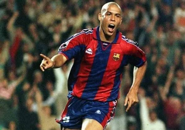 巴萨为什么卖罗纳尔多(真相公布!