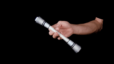 我靠转笔震慑了老外！原来这也是一股来自东方的神秘力量！