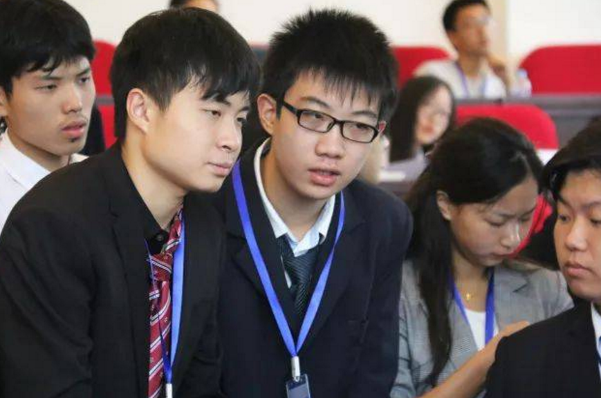 “宁上本地双非，不上外地211”上海考生报考现状，让人感到不解