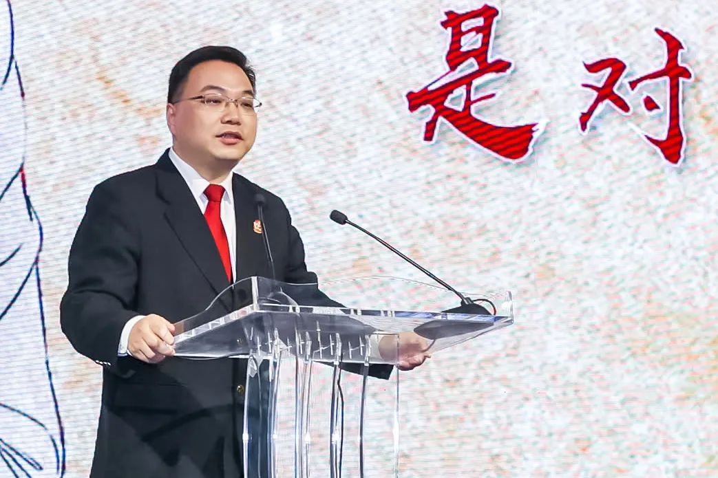 何为“邹碧华式的好法官、好干部”？24位上海法院人这样传承“燃灯者”精神