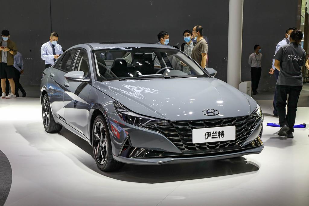 第七代伊兰特来了，1.5L发动机+5.4升油耗，这车适合家用