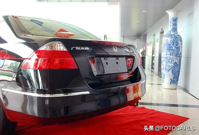本田雅阁2005-2018车型进化史实拍，哪款才能叫经典？