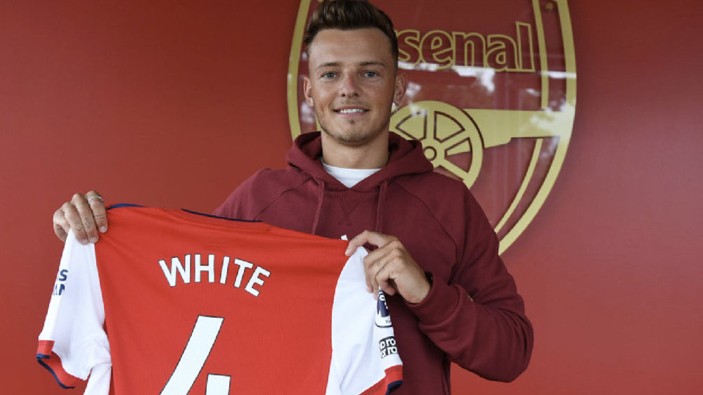 本怀特是英格兰中卫英超零封最多(本·怀特正式加盟阿森纳,一个5000万