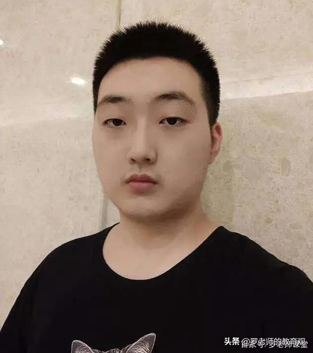 “艺术生”也能是高考状元，山东考生总分711，打破大众偏见