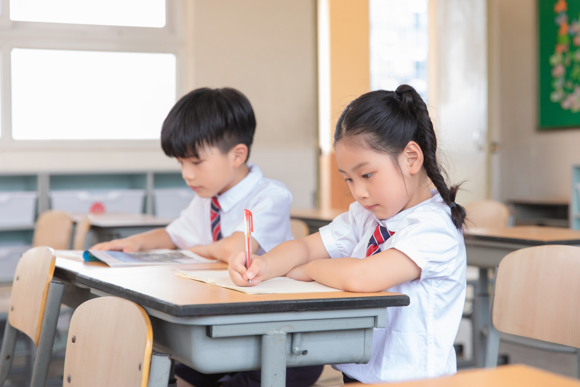 13岁上大学，31岁升哈佛大学终身教授：不是神童只是比别人更专注