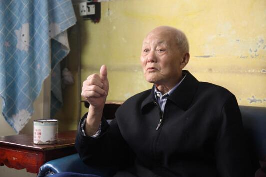 深藏功名的张富清：行军途中听到新中国成立喜讯