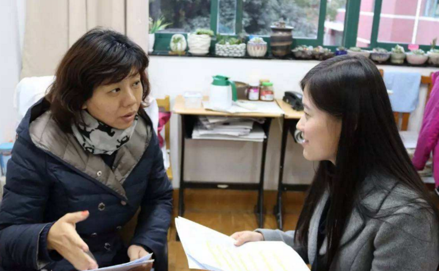 大学辅导员的工资并不高，为何研究生抢着当？福利诱人只是一方面