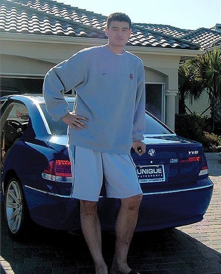 nba哪些人有跑车（NBA球员的座驾：姚明太低调，库里钟爱保时捷，拉文买碟中谍同款）