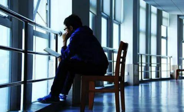 都说大学期末考并不难，为什么还有不少学生挂科？过来人一语道破