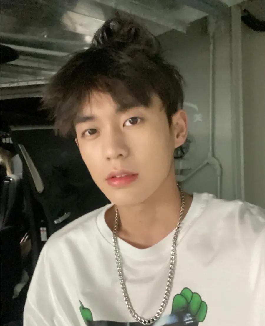 余庆伟图片余庆伟图片表情包