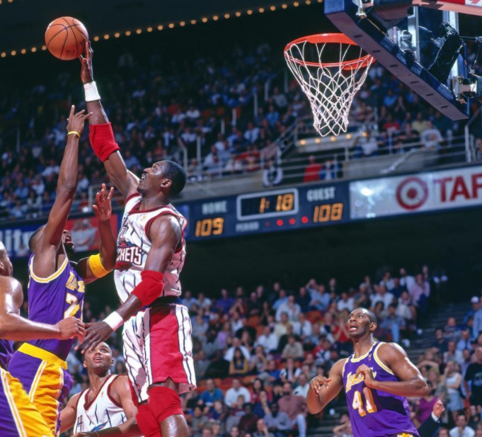 nba能抓帽的有哪些球星（蓋帽加搶斷！盤點NBA抓帽能力最強的十大球星：前三名無爭議）