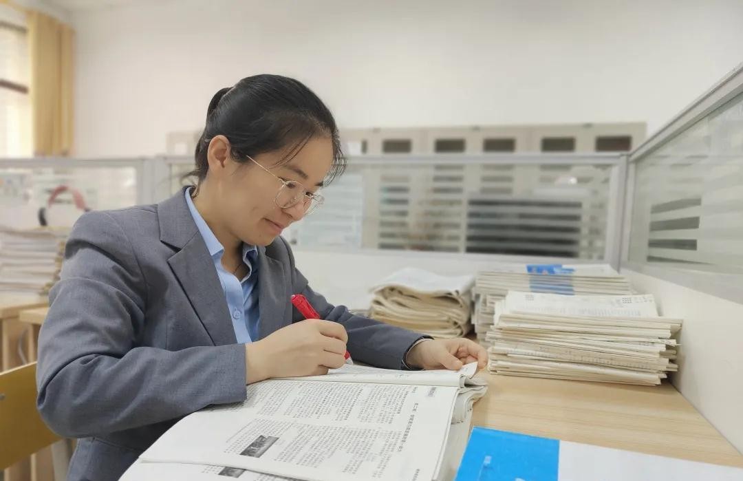 刷屏央视《新闻联播》！这9位“女神”火了：来自同一所大学，毕业又干了同一件事！