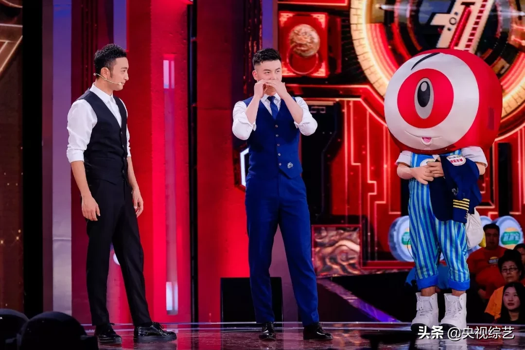 超美新疆姑娘，超高颜值机长，转圈的内蒙汉子，考下53个证的牛人……