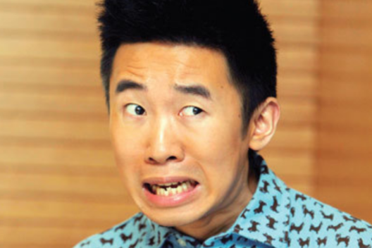 其貌不扬却被星爷看中，被谢娜力捧，综艺咖杨迪的不幸与幸