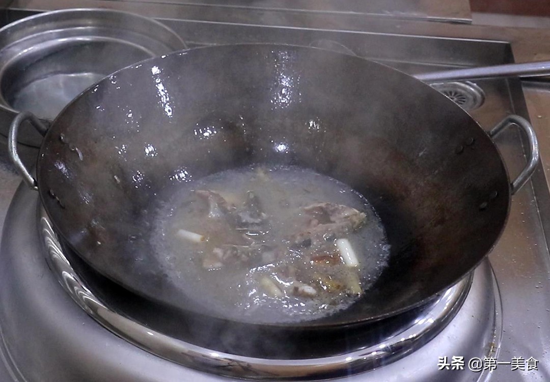 草魚的做法,草魚的做法簡(jiǎn)單又好吃