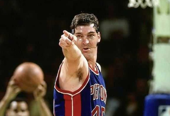 为什么兰比尔一直能打nba（人人都喜欢做英雄，但我独爱当反派，NBA的天生反派，比尔兰比尔）-趣拿体育