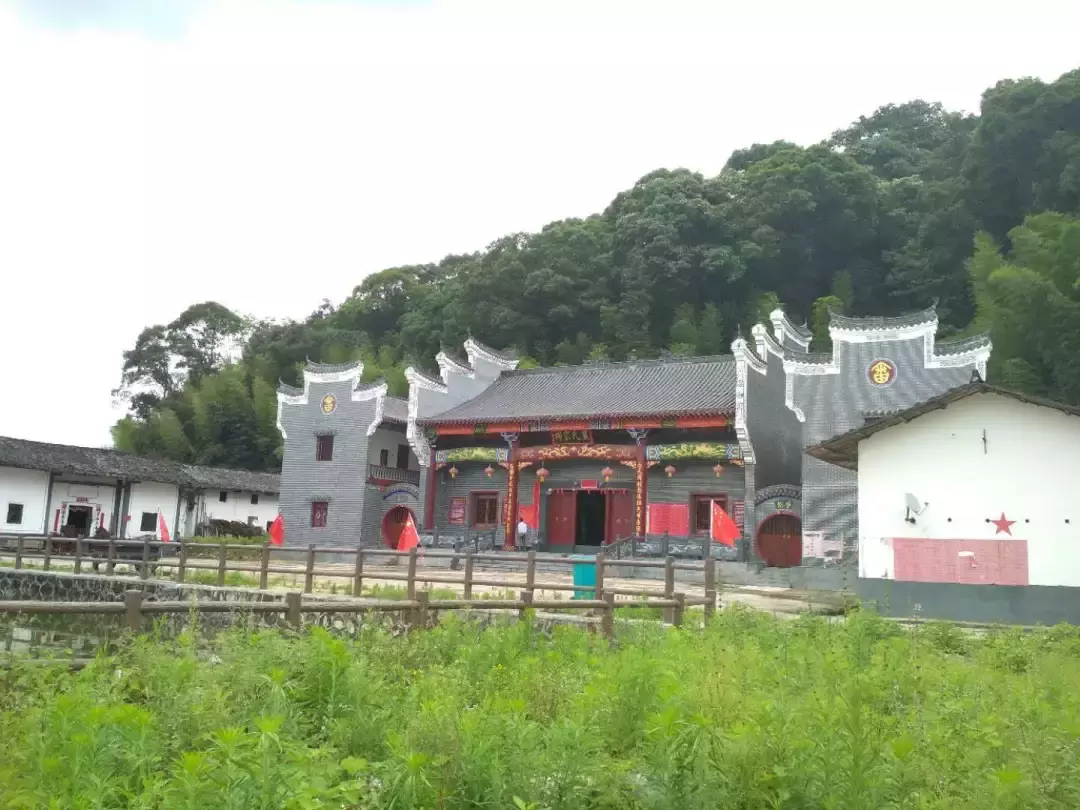 瑞金祠堂：美丽安治，畲族之村，蓝氏宗祠