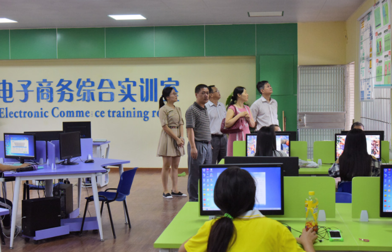 大学里“华而不实”的专业，名字看起来高大上，实则就业前景很差