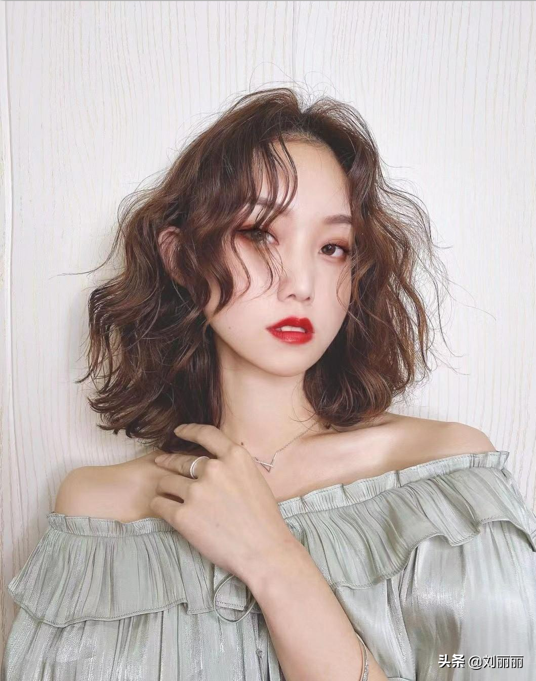最洋气烫发20款，蓬松时尚显发量，适合头发细软少的女性