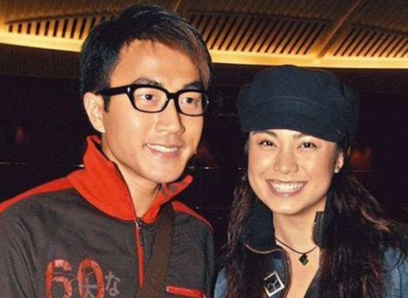 廖碧儿在家不慎跌倒怕毁容！脸朝下摔忙捂鼻，被紧急送往医院看诊