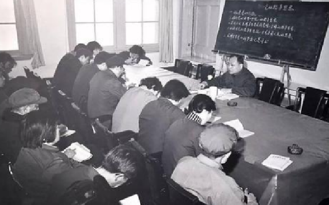 邓小平与改革开放反腐第一案：王仲成首位被枪毙的县委书记