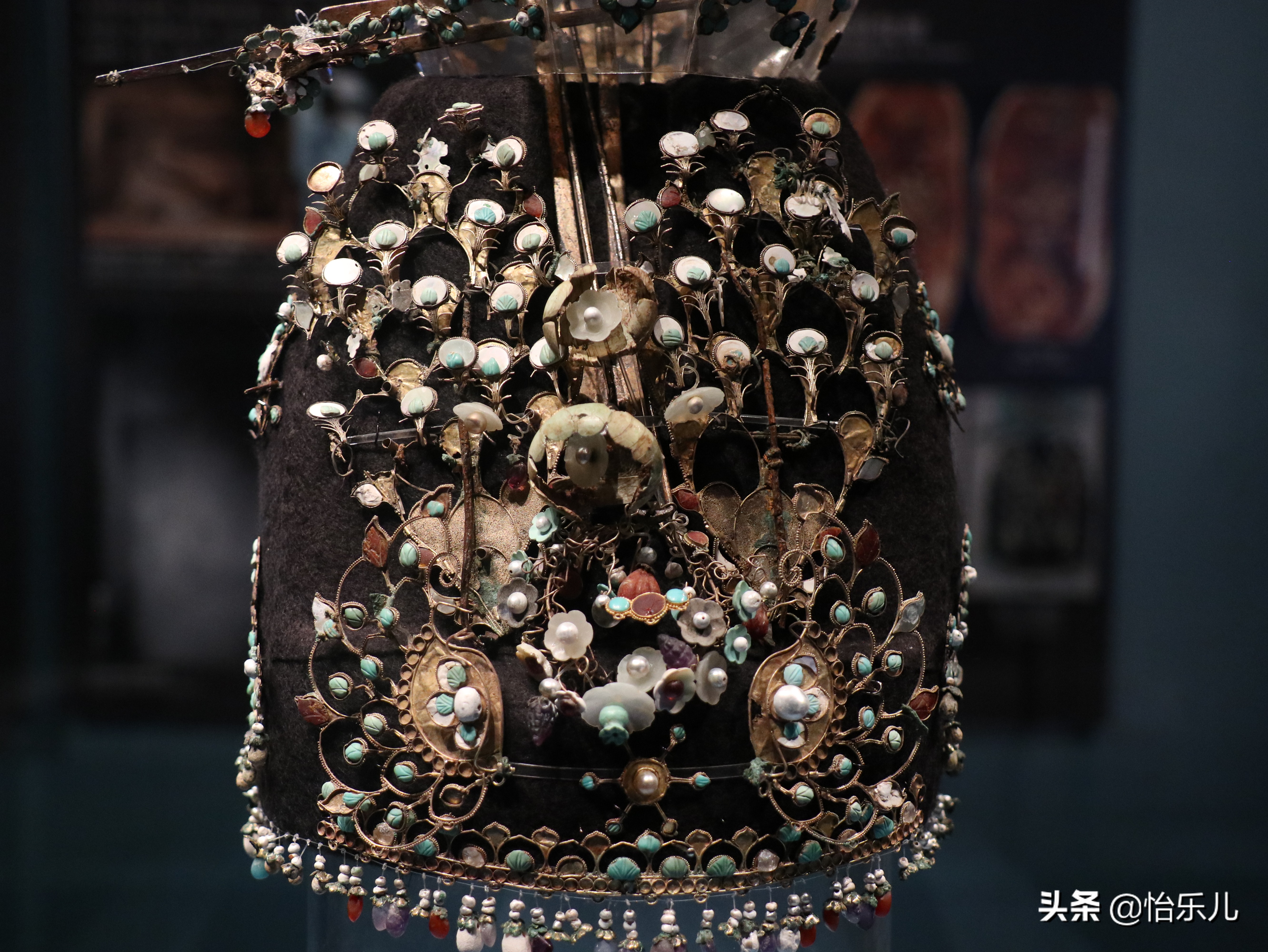 来首博,看25岁唐代公主的金冠,这可是世界上唯一一套