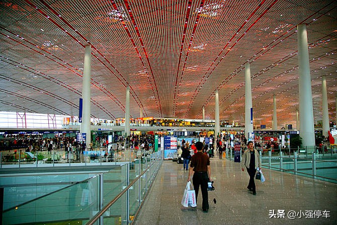 北京首都机场停车场最新收费多少钱一天？停车省钱攻略来了