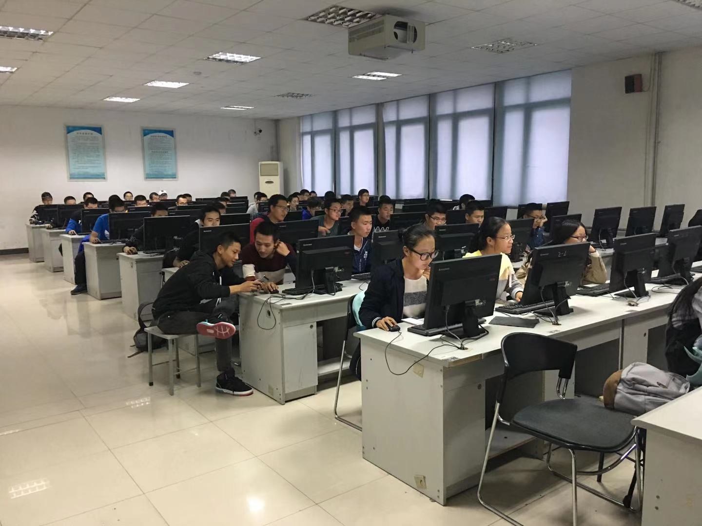 ​大学期末考试“挂科”的危害，统考没过，“补考”通过率大吗？