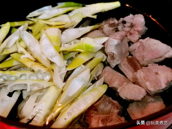 “腌炖鲜”“腌笃鲜”源于安徽,扬名天下成上海菜