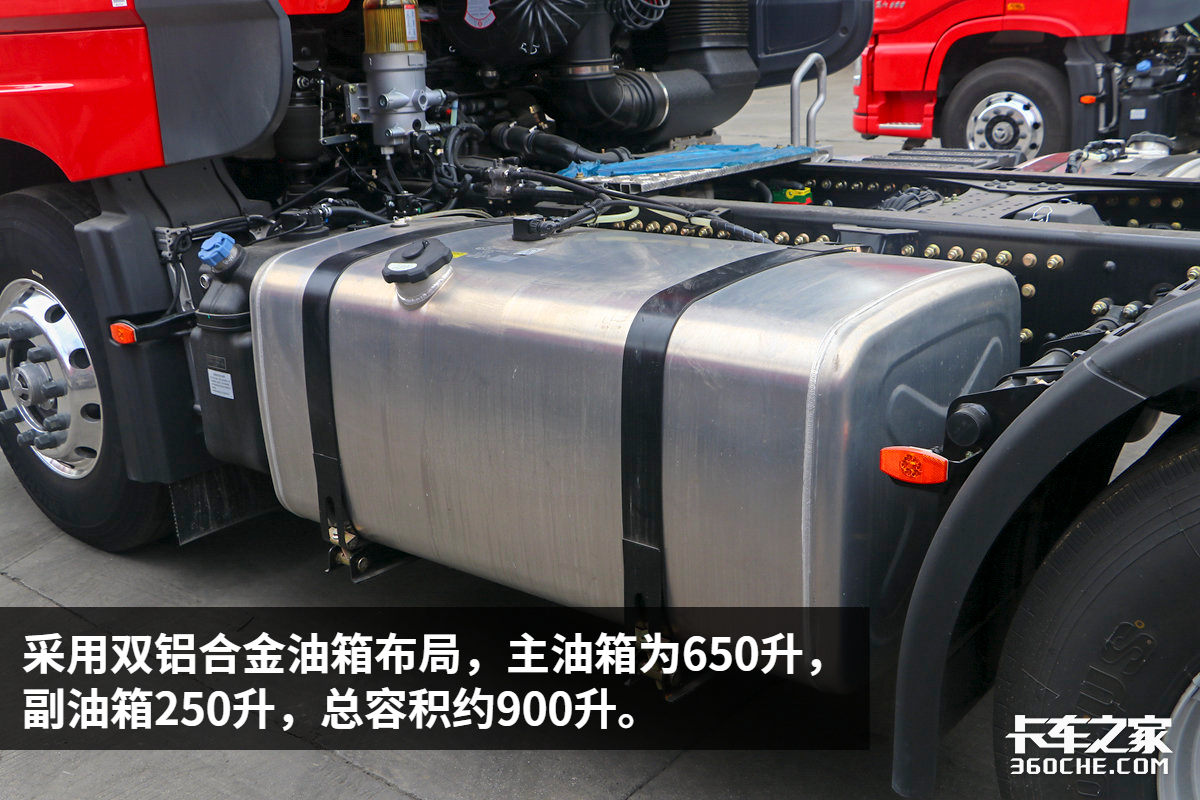 43万开走600马力怪兽，旗舰KX改款了，这内饰你给多少分？