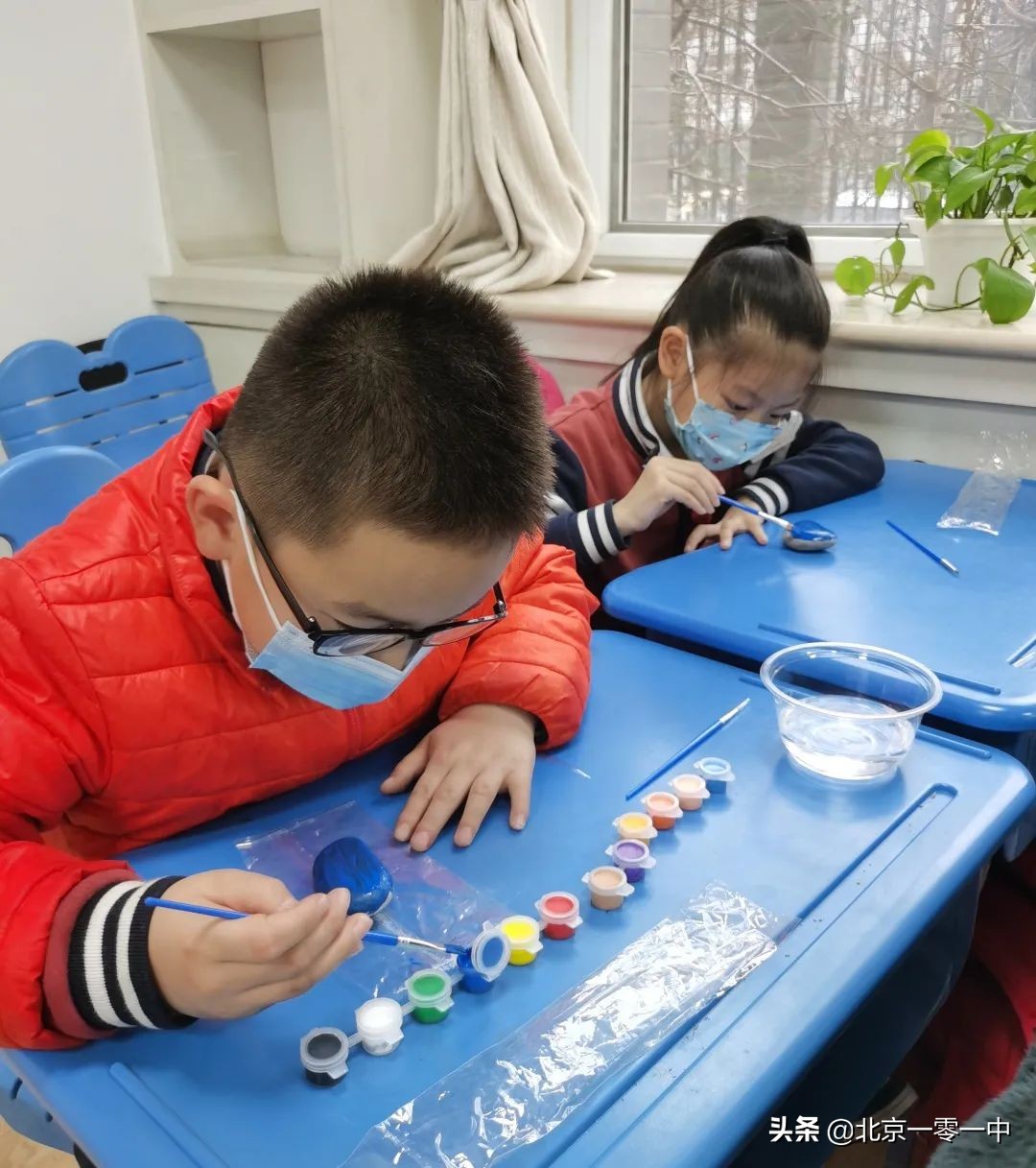 上地实验学校小学部的小可爱 带来了助力冬奥的小宇宙