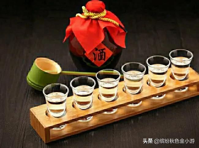 乘坐高铁时，可以带酒上车吗，乘火车携带物品还有哪些注意事项？