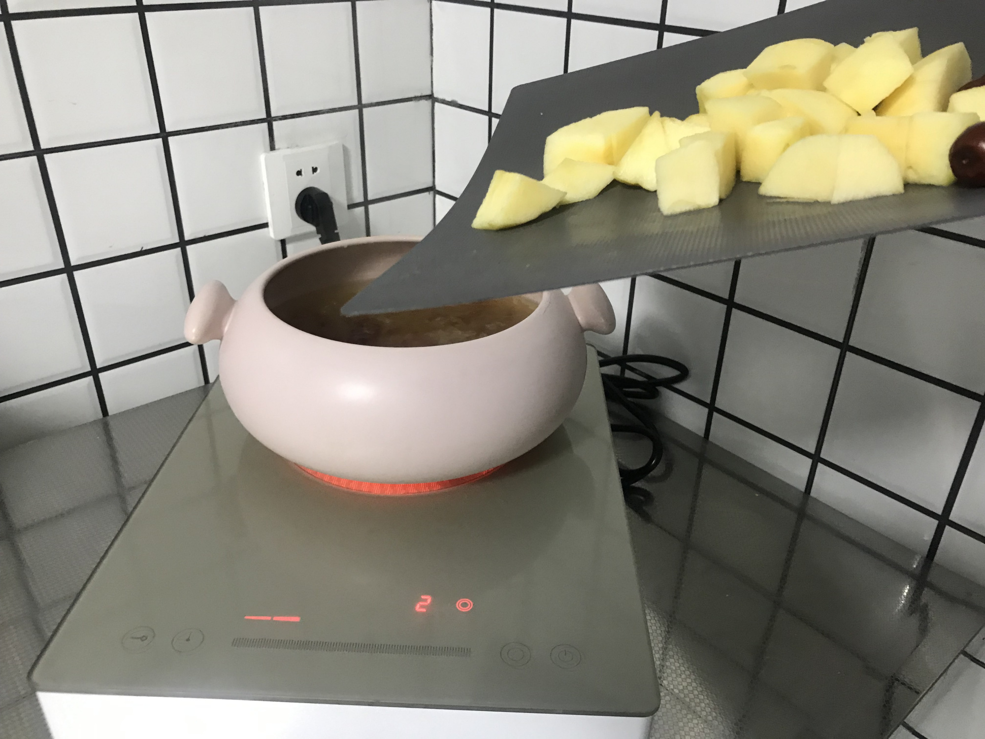 图片[8]-【苹果银耳桃胶羹】做法步骤图 易上火的人多喝点 还能润肤美-起舞食谱网