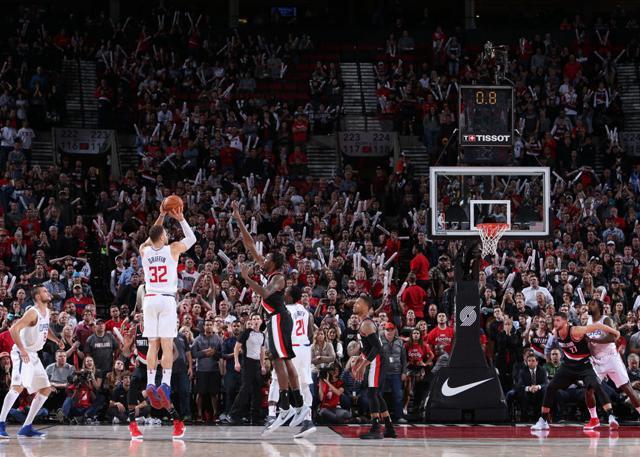 什么是nba小球时代(小球时代改变了什么？让洛佩兹远离了篮筐，让浓眉如虎添翼)