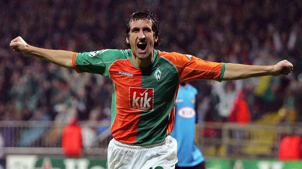 九八世界杯法国队中场(和齐达内同时代的法国中场大师米库,他在五大