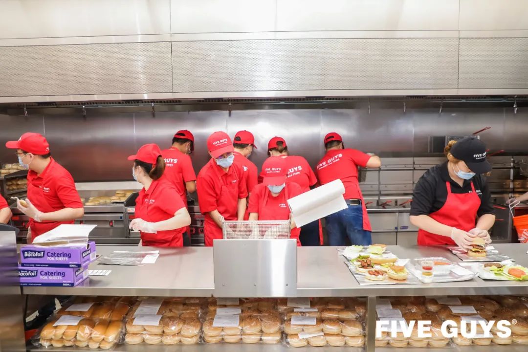 FIVE GUYS 今日正式开业，淮海路又喜提一家知名汉堡品牌店