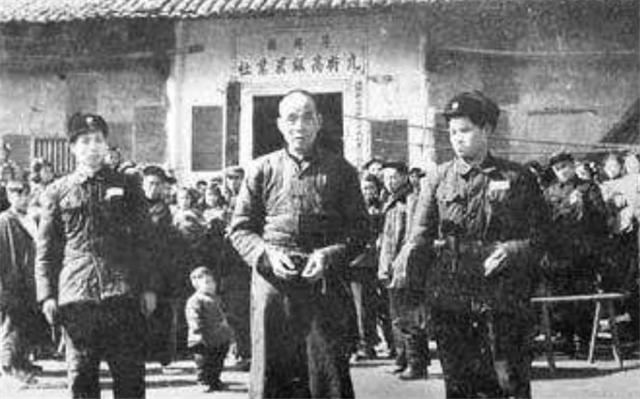 最后被抓的国军将领，潜伏大陆8年，因说出4个字暴露身份