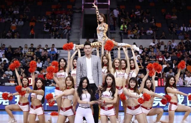 宏远宝贝成CBA合作最长啦啦队，转型舞蹈培训和变美工程