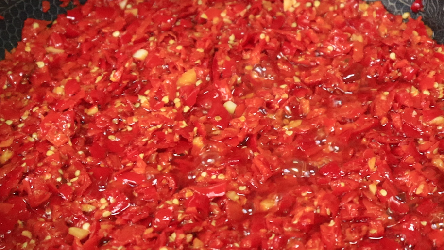 黄豆辣酱怎么做才好吃？分享我家的“独家秘方”，夹馍拌面真解馋